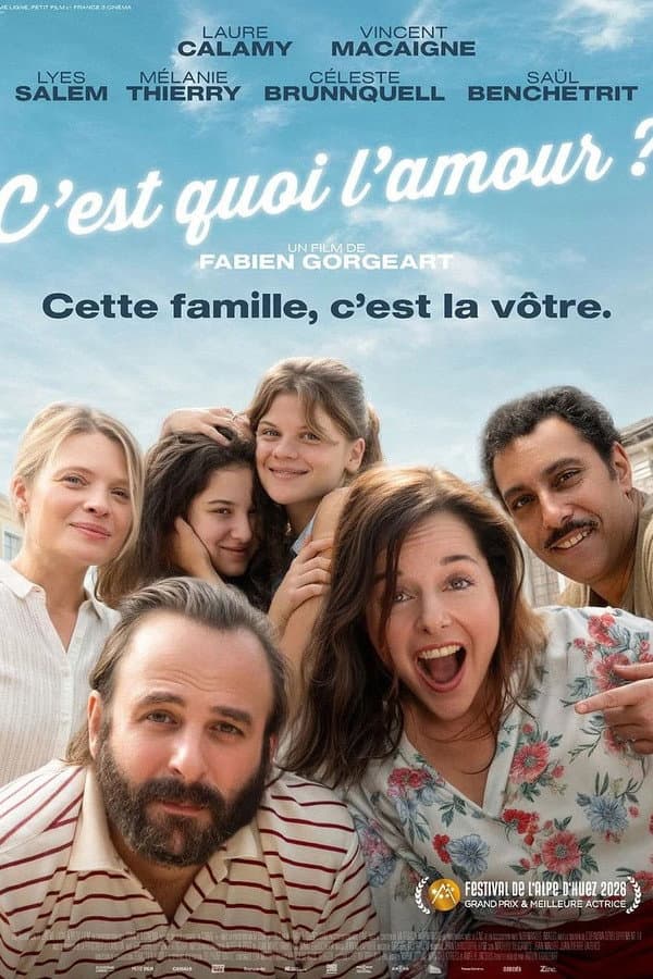 Affiche du film C’est quoi l’amour ? au cinéma le 6 mai 2026